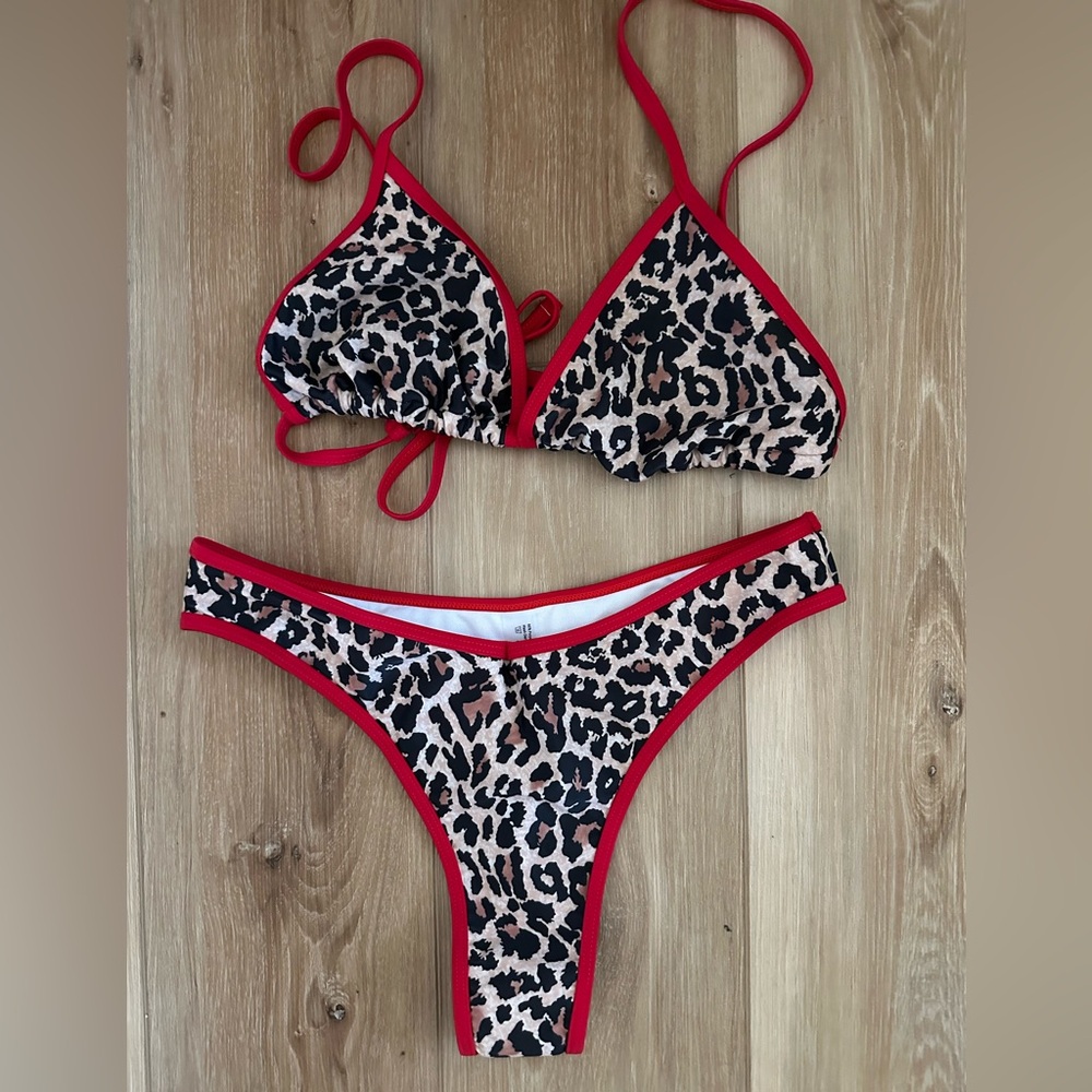 Boutique Leopard Print Thong Bikini L